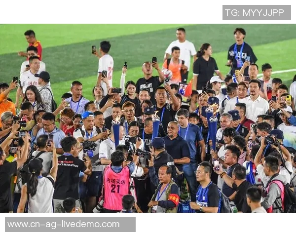 广东足球名宿的辉煌历程与对中国足球发展的深远影响 广东足球名宿的辉煌历程与对中国足球发展的深远影响